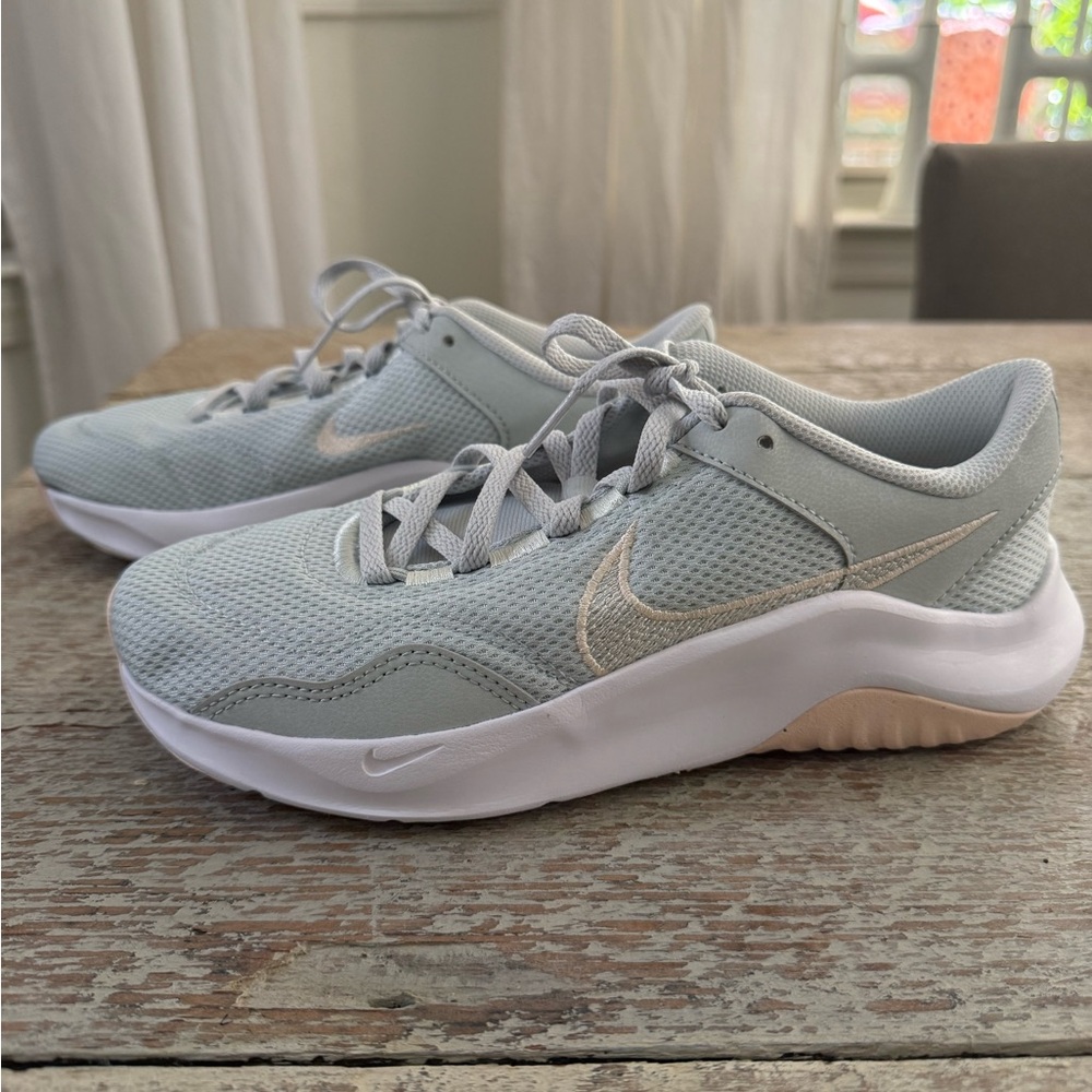 W Nike Legend Essential 3 Next Nature Guava Ice Athletic Sneakers